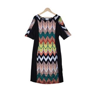 VTG Chesley Shift Dress Black Multicolor Chevron Print Short Sleeve Slimming